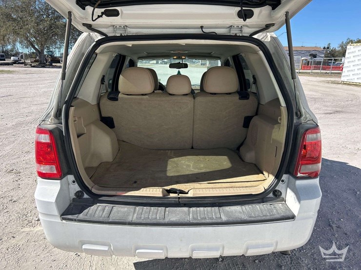 2012-ford-escape-image-21