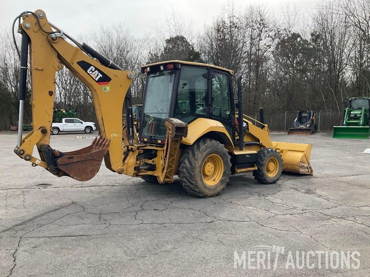 2017-caterpillar-420f2-image-5