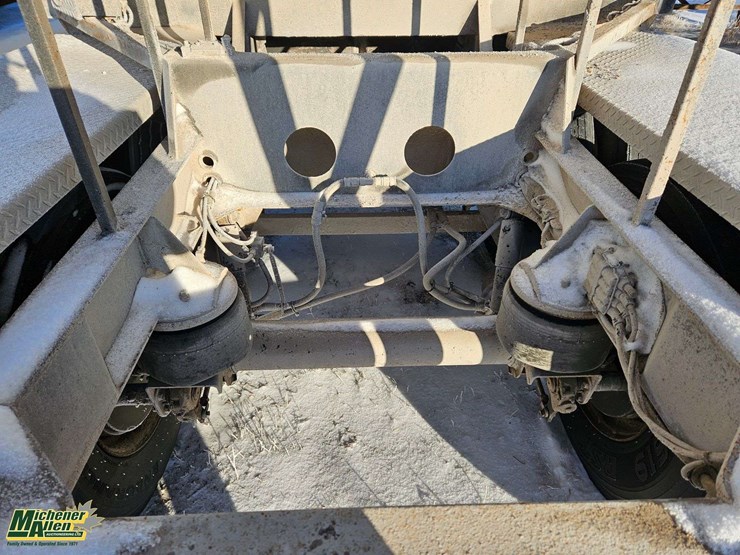 2010-doepker-tri/a-bulk-trailer-image-16