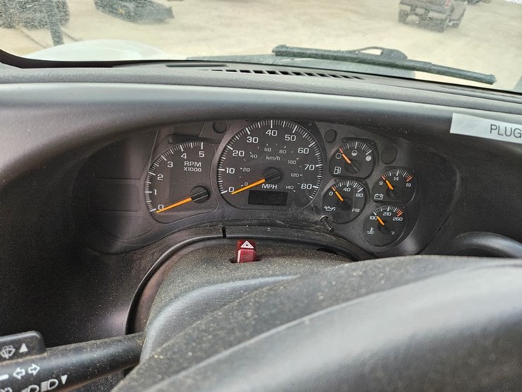 #309-•-2003-gmc-c5500-aerial-truck-image-38