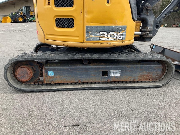 2019-deere-30g-image-25