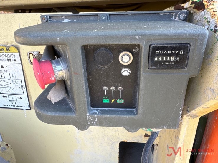 2007-jlg-3246es-image-12