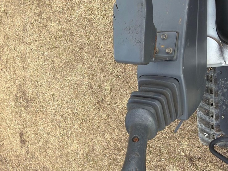 2018-bobcat-e10-image-16