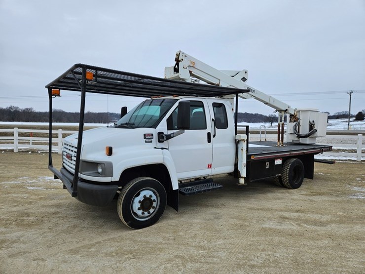 #309-•-2003-gmc-c5500-aerial-truck-image-1