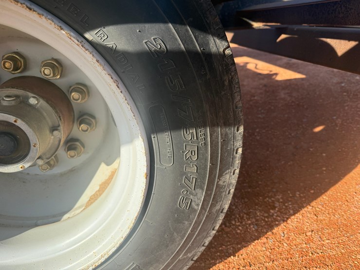 donahue-transport-trailer-image-14