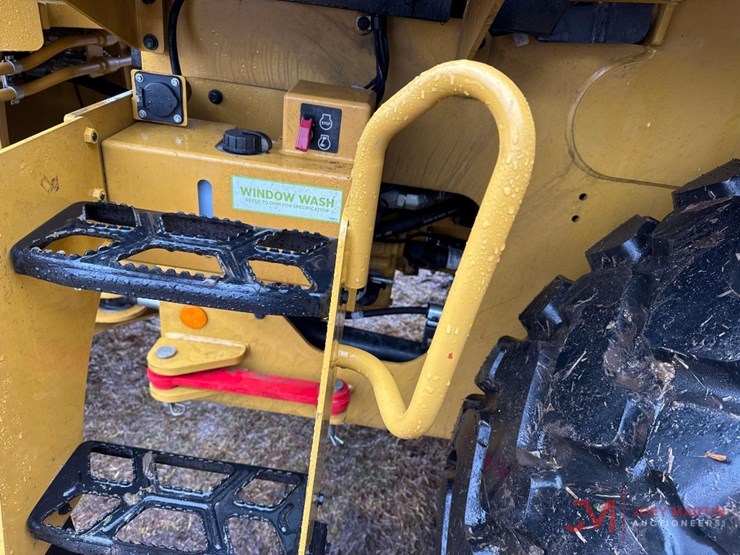 caterpillar-926-image-13