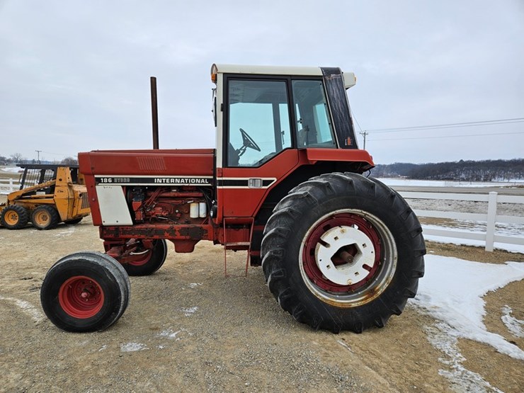 international-186-hydro-image-2