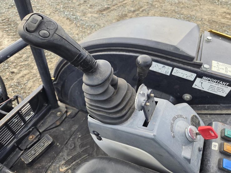 2020-deere-26g-image-44