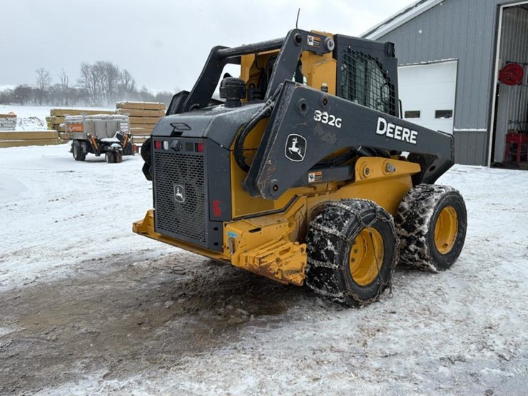2019-deere-332g-image-5