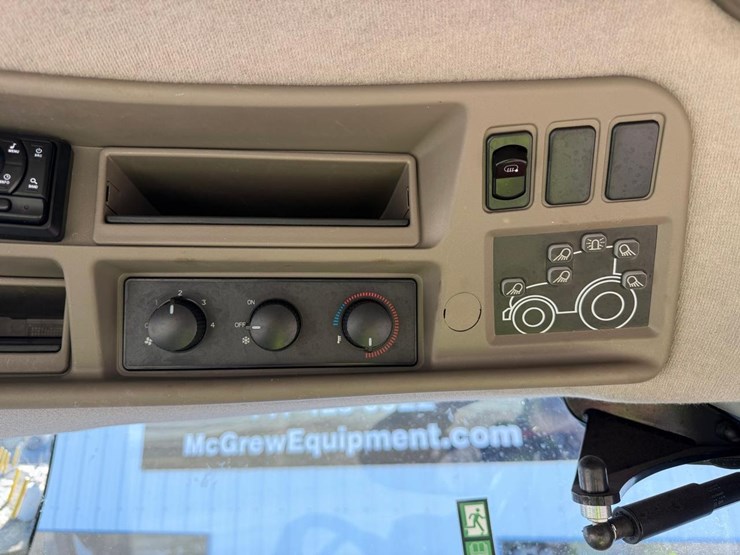 2022-case-ih-maxxum-115-image-28