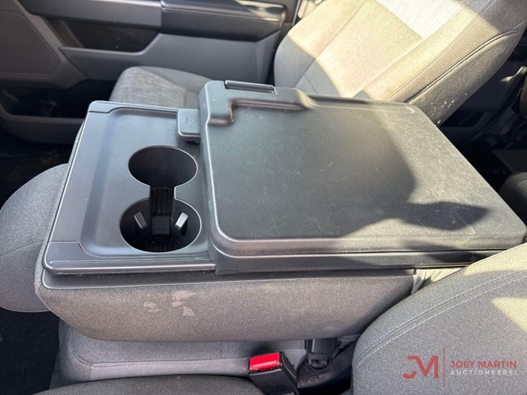 2021-ford-f150-xlt-image-27