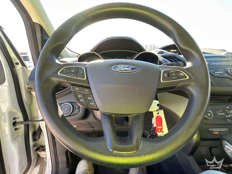 2017-ford-escape-image-13