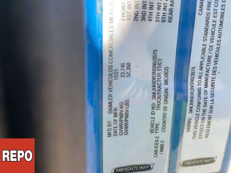 2022-freightliner-cascadia-t/a-sleeper-tractor-image-19