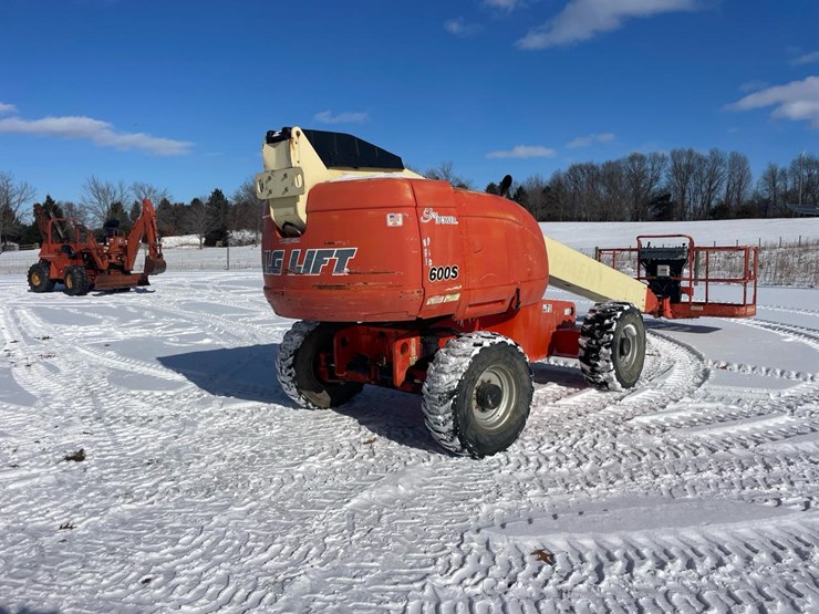 2008-jlg-600s-image-6