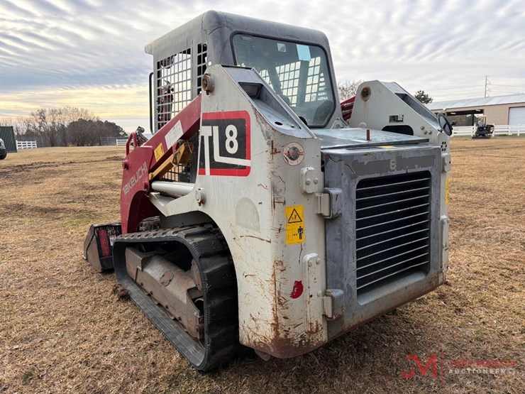 2019-takeuchi-tl8-image-5