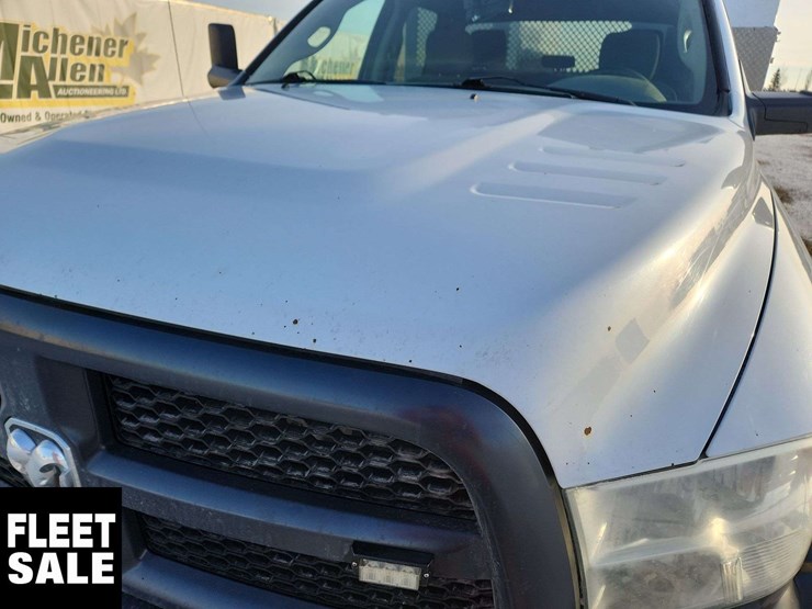 2015-ram-5500-4x4-s/a-service-truck-image-43