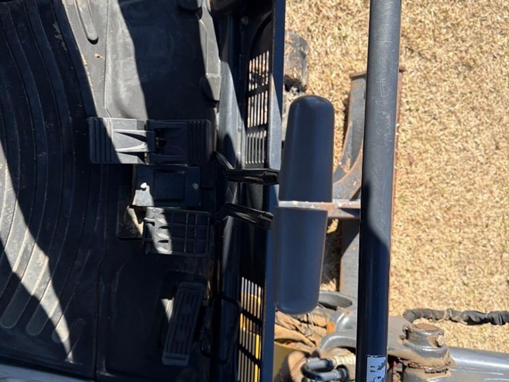 2020-deere-50g-image-18