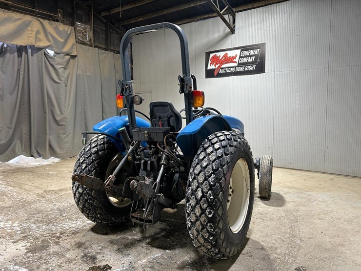new-holland-tn55-image-4