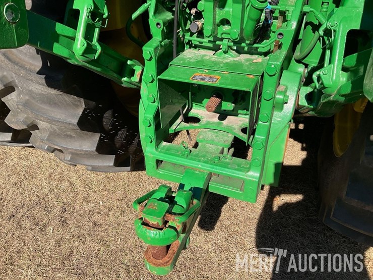 2023-john-deere-8r-370-image-27