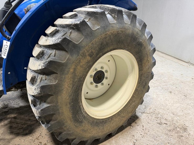 2018-new-holland-workmaster-60-image-12