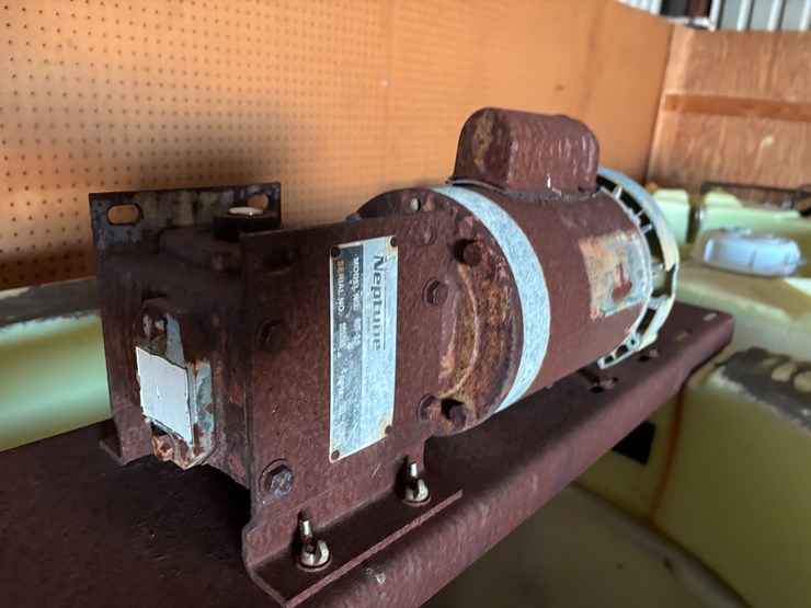 #436-•-330-gal-spider-tank-image-4