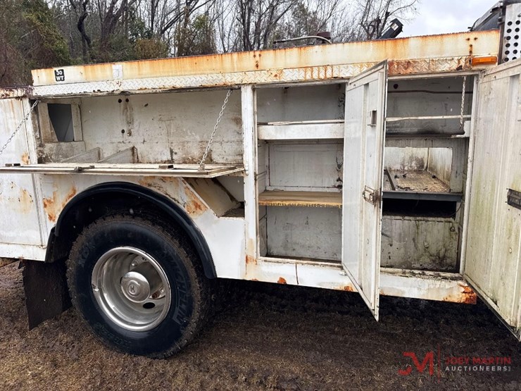 1998-ford-f-series-service-truck-image-21