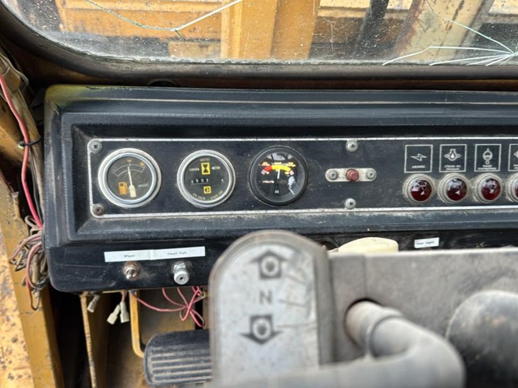 caterpillar-v140-image-40