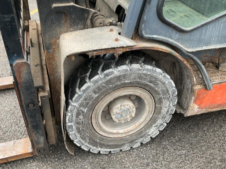 2018-toyota-8fdu25-image-29