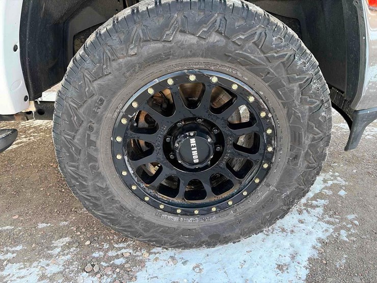 2020-ram-2500-big-horn-image-17