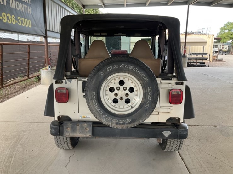 2000-jeep-wrangler-image-6