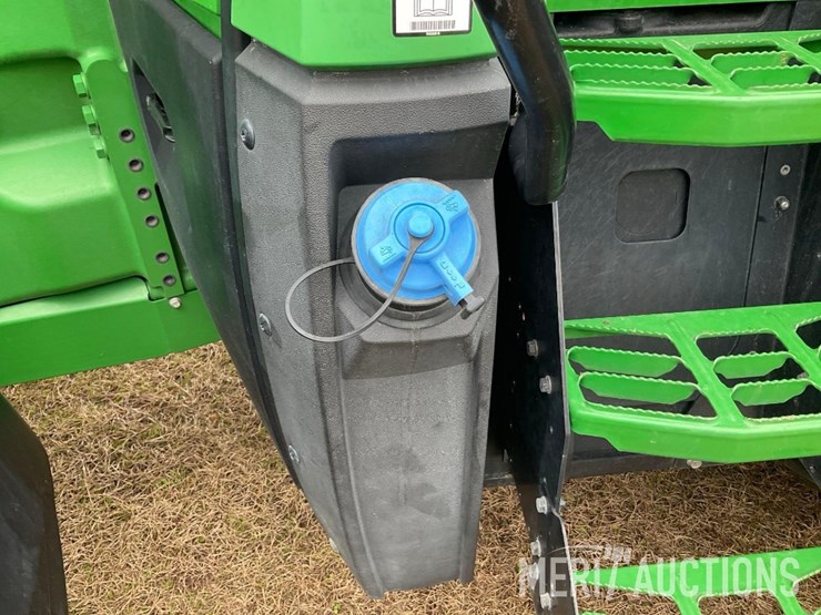 2023-john-deere-8r-370-image-45