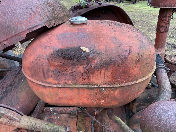 b.f.-avery-parts-tractor-image-7