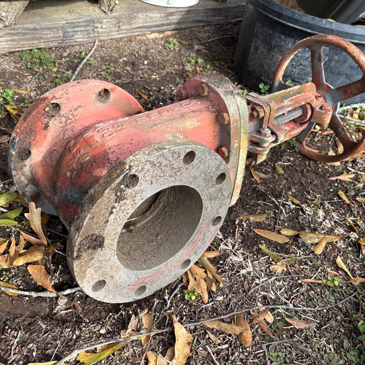 #392 • POWELL 6 150 6 IN GATE VALVE