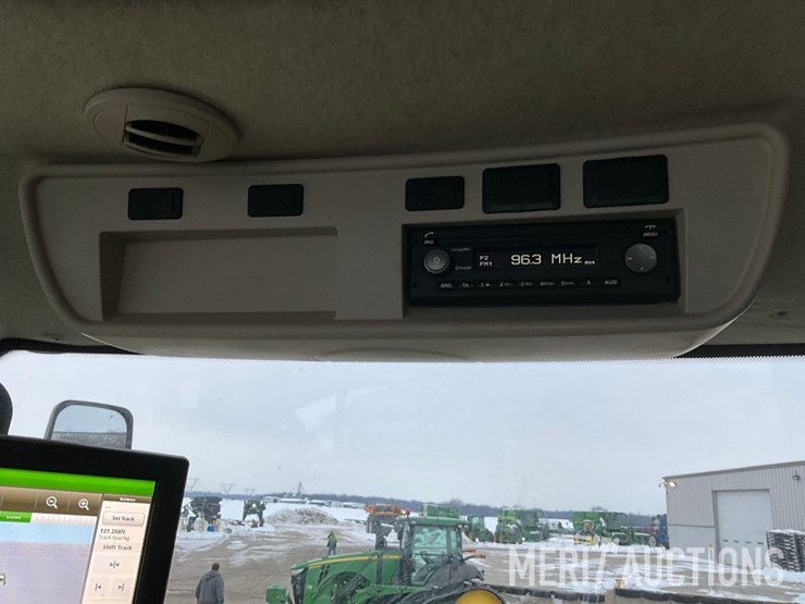 2020-john-deere-r4045-image-42