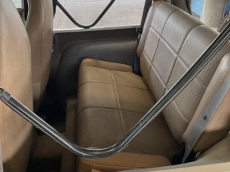 2000-jeep-wrangler-image-25