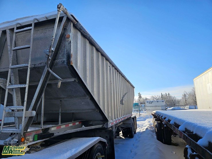 2010-doepker-tri/a-bulk-trailer-image-11