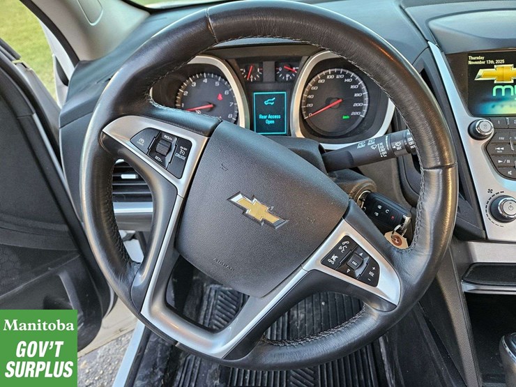 2016-chevrolet-equinox-lt-image-23