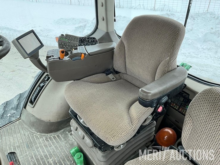 2013-john-deere-8360rt-image-44