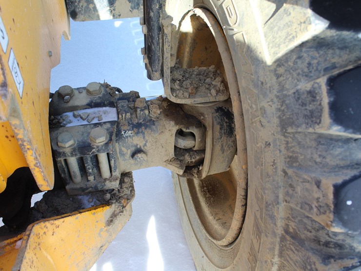 2013-jcb-510-56-image-39