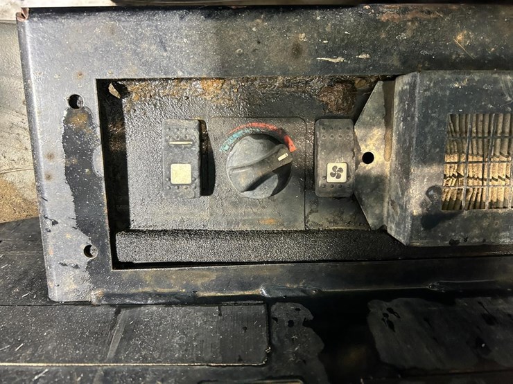 caterpillar-257b-image-25