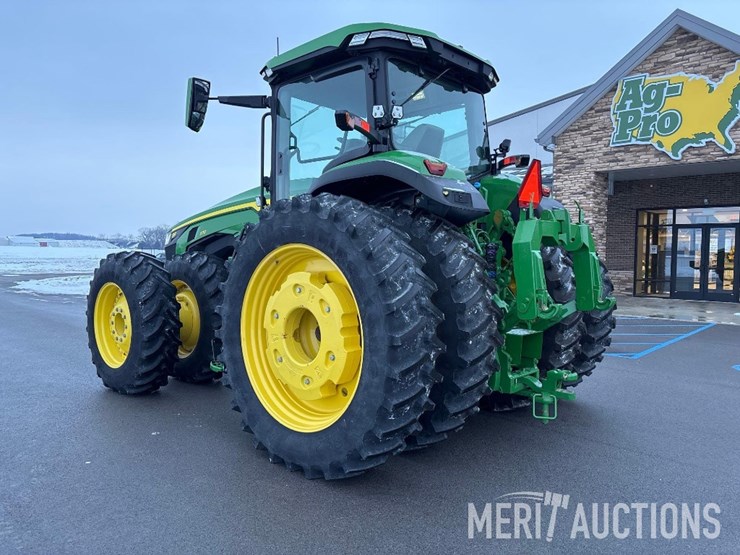 2024-john-deere-8r-370-image-3