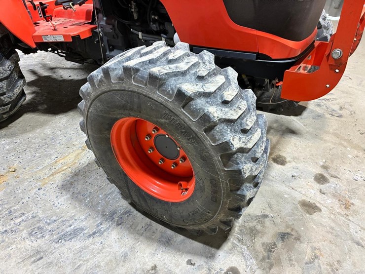 2016-kubota-m5660-image-9