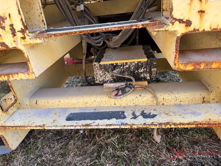 2015-jlg-3246es-image-9