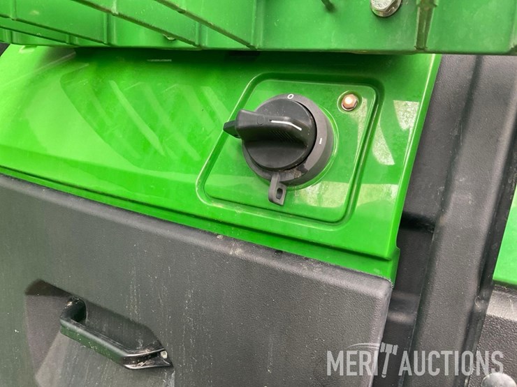 2024-john-deere-8r-250-image-44