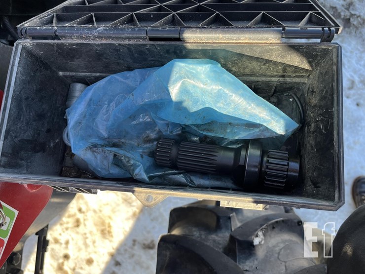 case-ih-100c-5825-image-15