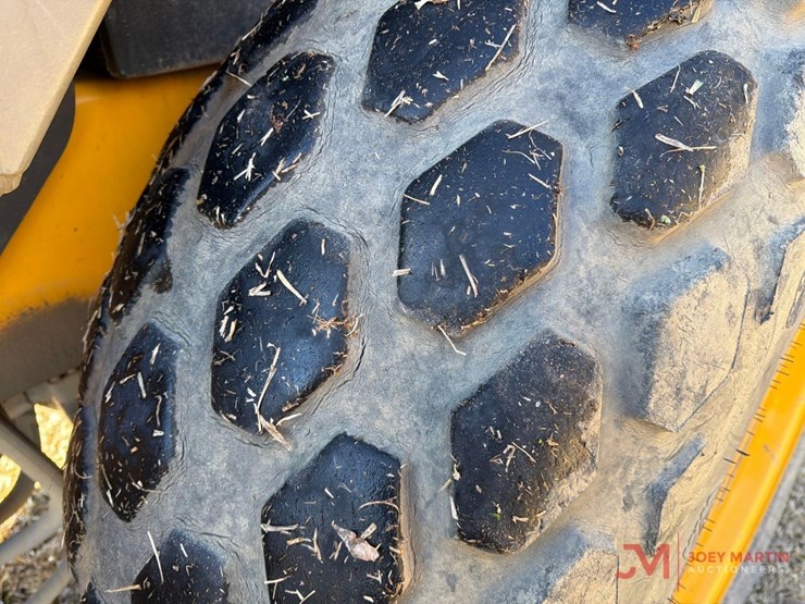 2016-volvo-sd115b-image-10