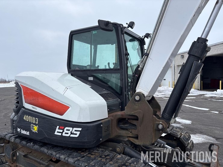 2019-bobcat-e85-image-25