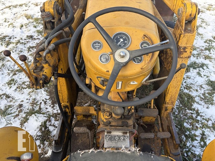 massey-ferguson-65-image-6