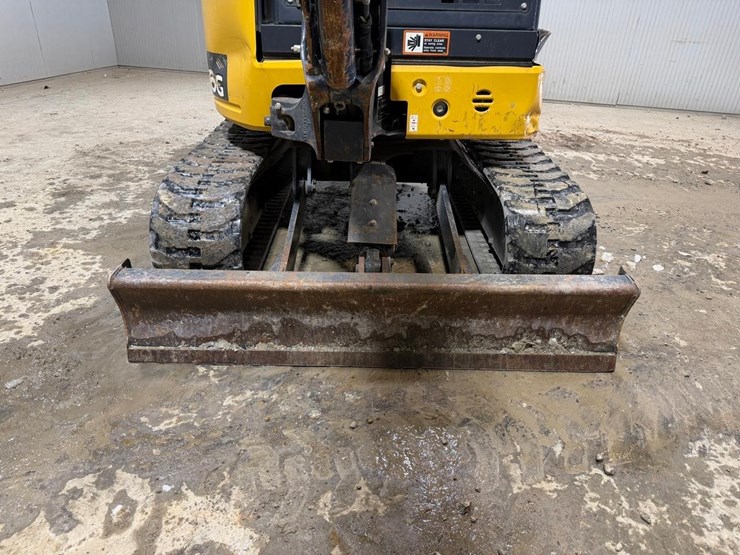 2020-deere-26g-image-13