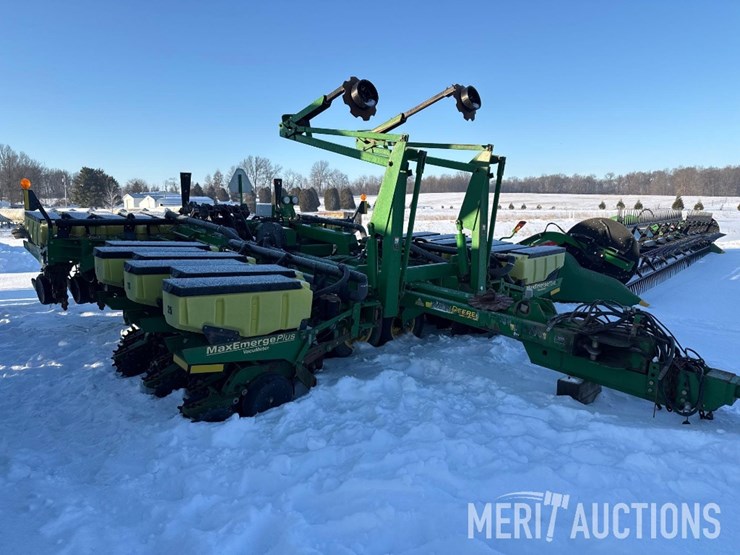 2001-john-deere-1780-image-1